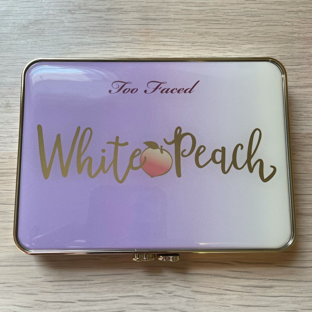 Too faced white peach eyeshadow palette